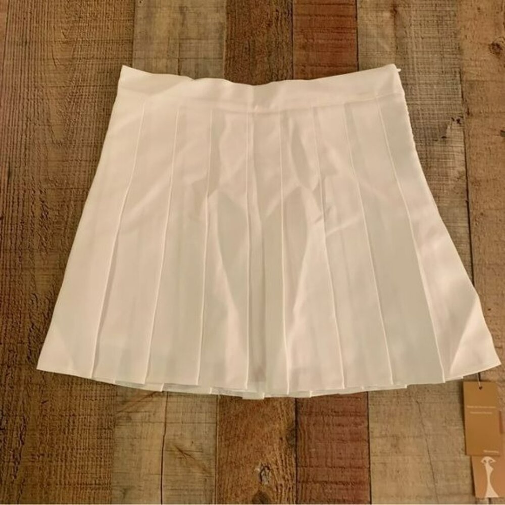 Werena womens size M pleated white mini tennis skirt